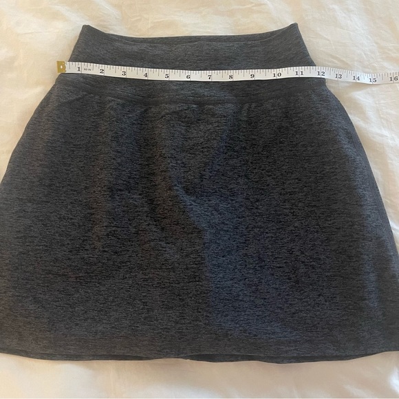 Beyond Yoga Spacedye Move It Skort Mini Athletic Black Heather Stretch Yoga - Picture 6 of 7